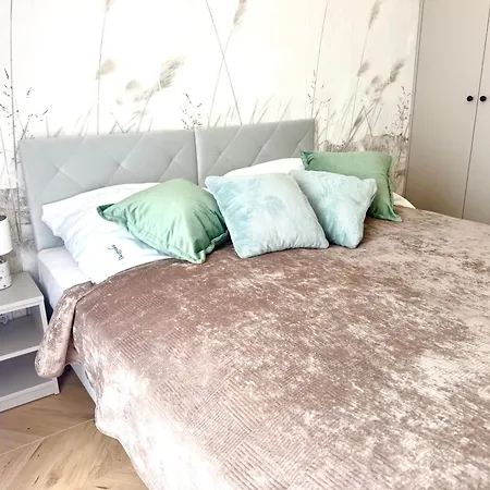 Aparts Care Morski Komfort Z Basenem Apartament Sianożęty
